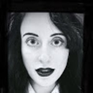 Meet your Posher, Adrienne